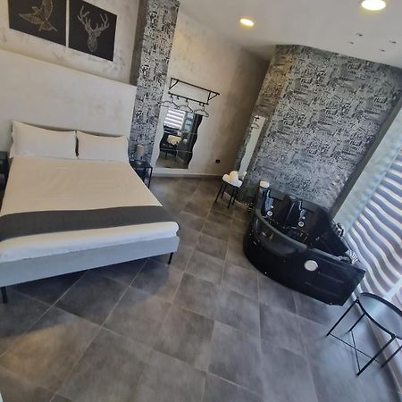 B And B Living Bed and Breakfast Casoria Εξωτερικό φωτογραφία